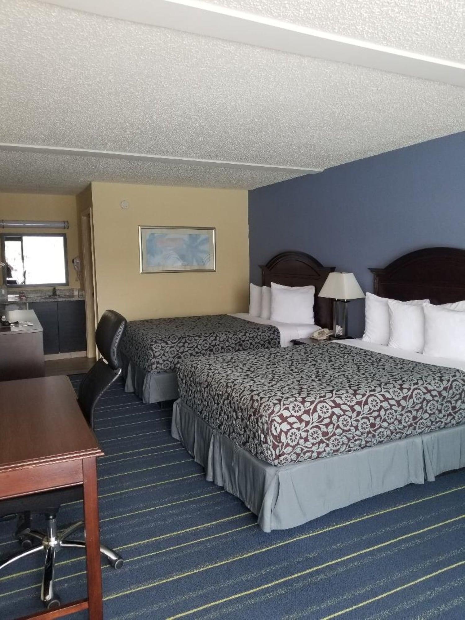Days Inn By Wyndham Clearwater/Central Exteriör bild
