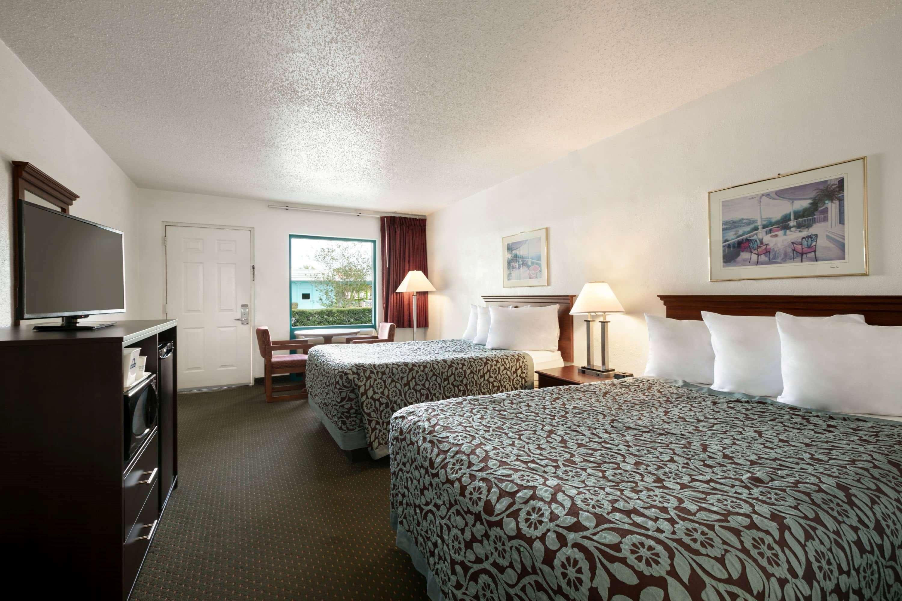 Days Inn By Wyndham Clearwater/Central Exteriör bild