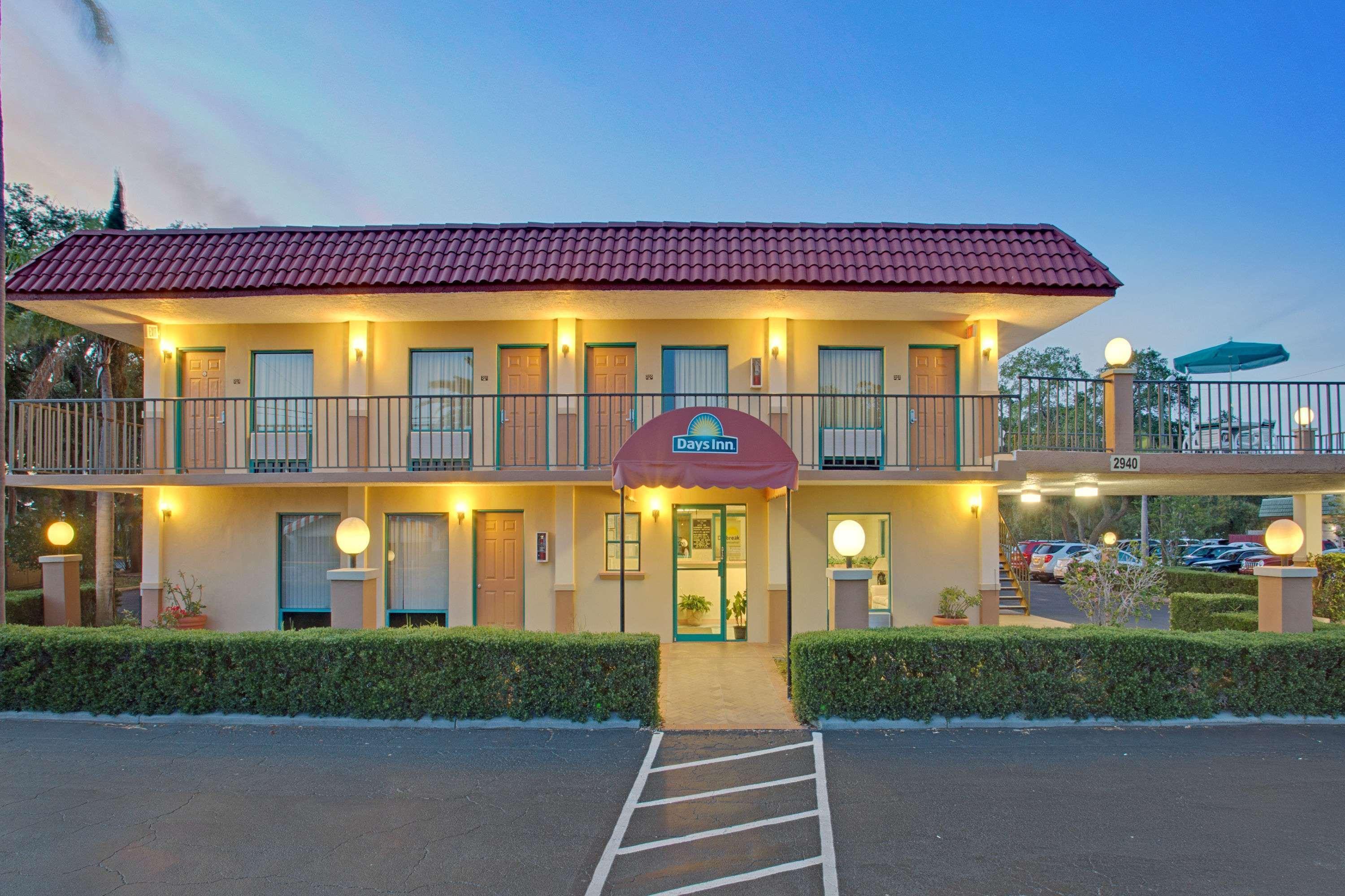 Days Inn By Wyndham Clearwater/Central Exteriör bild