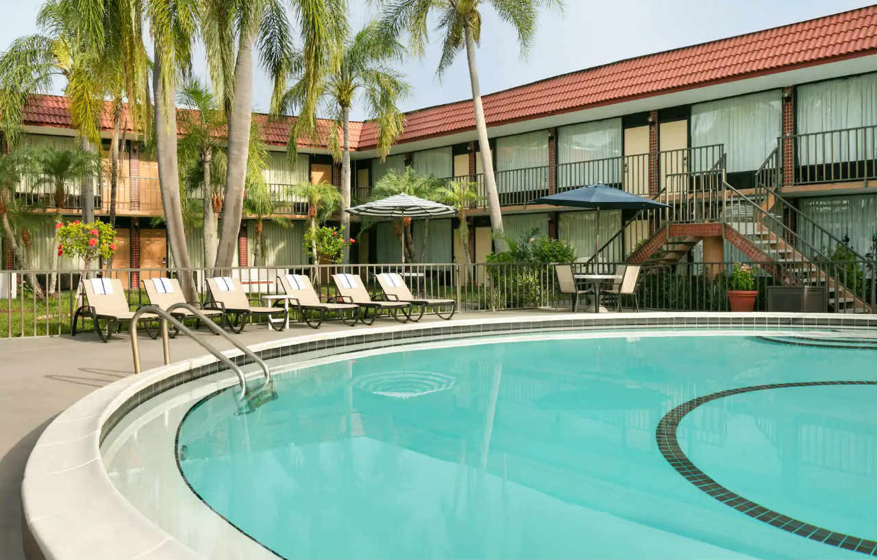 Days Inn By Wyndham Clearwater/Central Exteriör bild